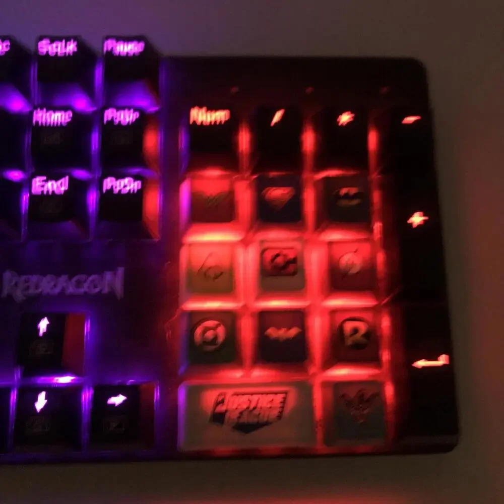 Illuminated Wired USB Keyboard - Redragon Sindri K671 - with DC Universe keys